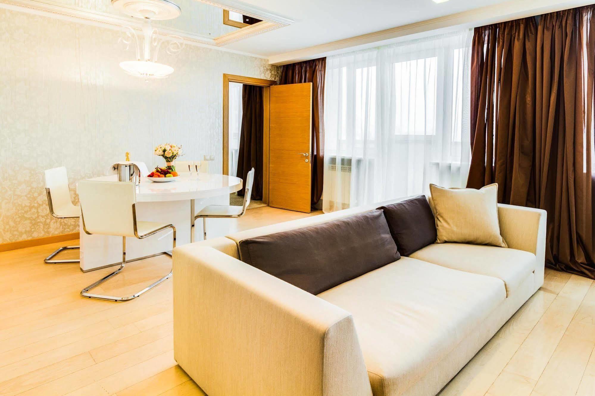 Hotel President